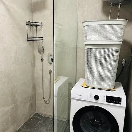 Mountain View - 아파트 *